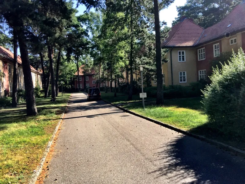 Exklusive möblierte Altbauwohnung in Berlin-Zehlendorf — photo 1